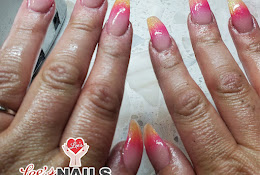 Lee’s Nails