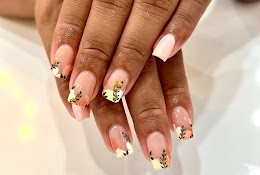 Tiara Nails