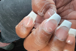 Happy Nails