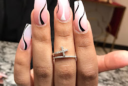 La Diva Nails Bar