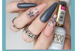 LUXURY NAILS